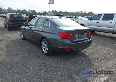 2015 BMW 328I xDrive z USA, uszkodzony, nr VIN WBA3B5C51FP652778